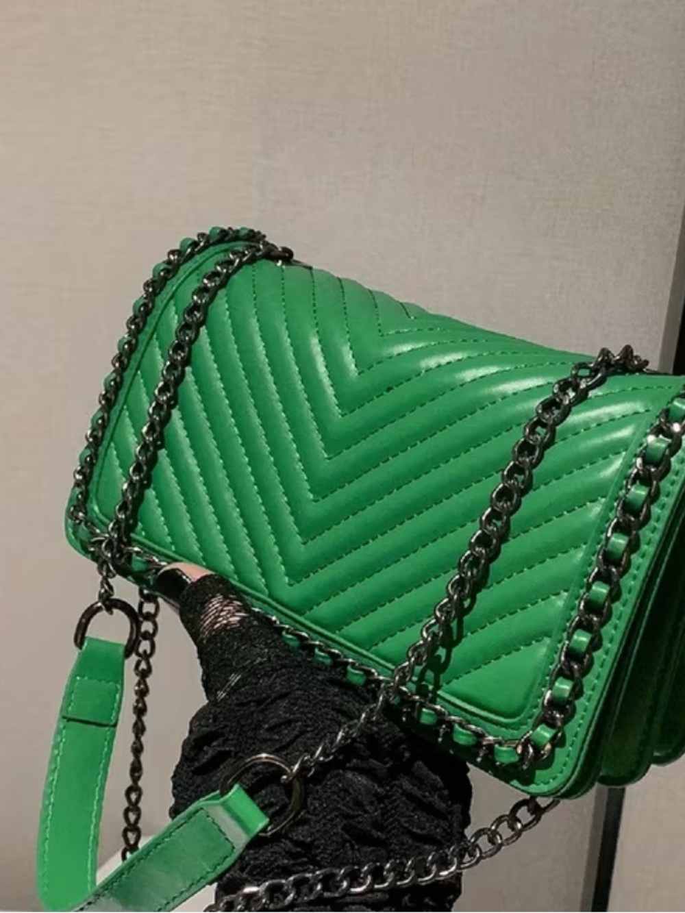 Green Quilted Chain-Shoulder Women's Bag